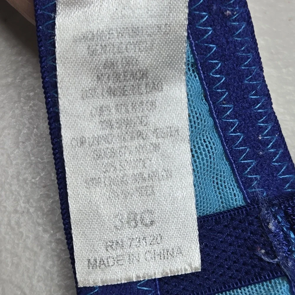 Frederick's Of Hollywood Women Bra 38C Blue Floral T‎ Shirt Wireless Lace